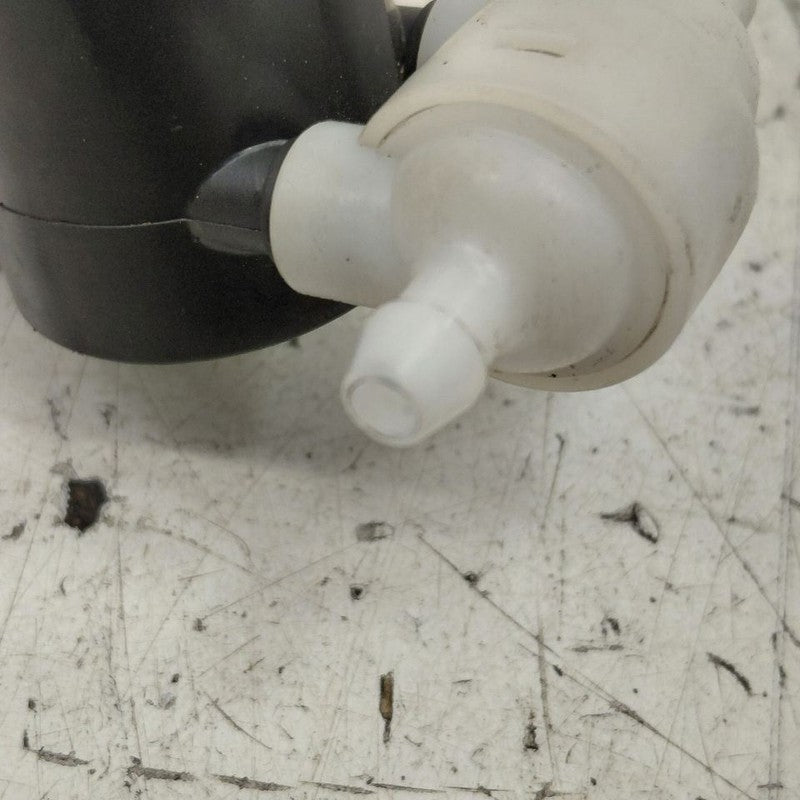 Kia Sorento Windshield Washer Wash Fluid Reservoir Motor Pump Electric