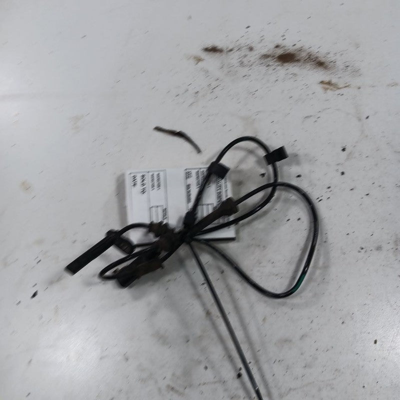 Jeep Cherokee Left Rear ABS Wheel Sensor Wire Wiring Harness Plug  201