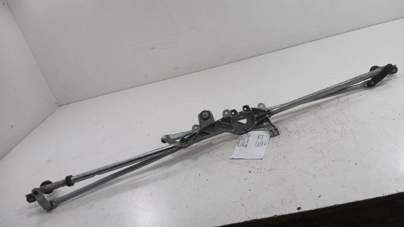 Windshield Wiper Transmission Linkage Fits 11-15 VOLT 517305 OEM