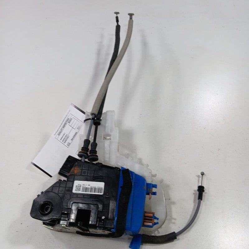 Hyundai Elantra Door Latch Lock Right Passenger Front  2017 2018 2019 