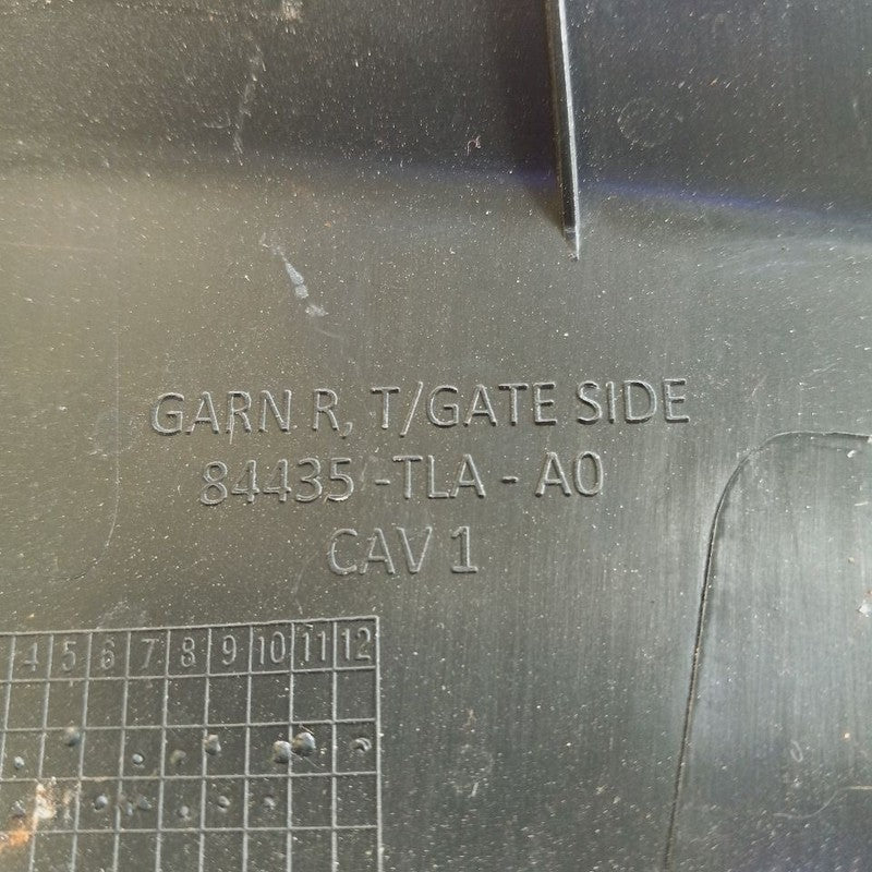 Honda CR-V Passenger Right Rear Hatch Upper Trim {84435TLAA0} 2017 201