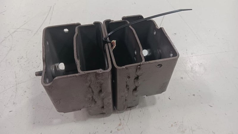 Buick Encore Front Reinforcement Mount Bracket 2013 2014 2015 2016 OEM