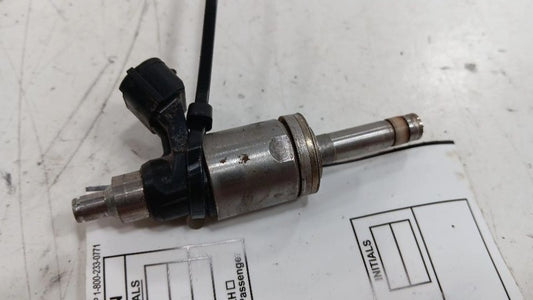 Fuel Injection Injector Fits 17-19 IMPREZA OEM