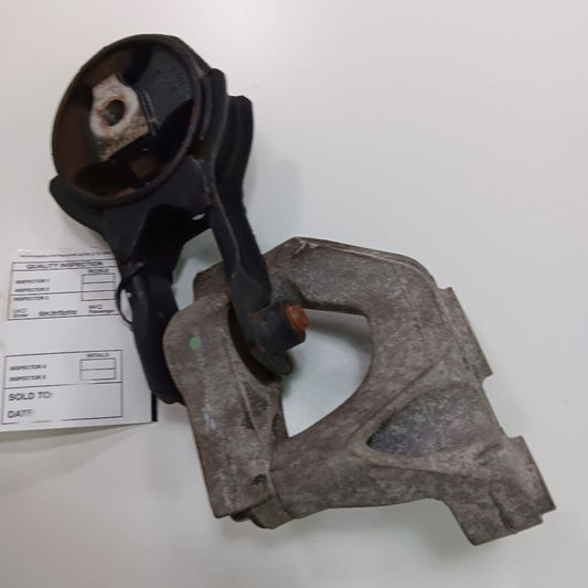 Mazda CX-3 2.0 Engine Motor Mount Rear Back  2016 2017 2018 OEM