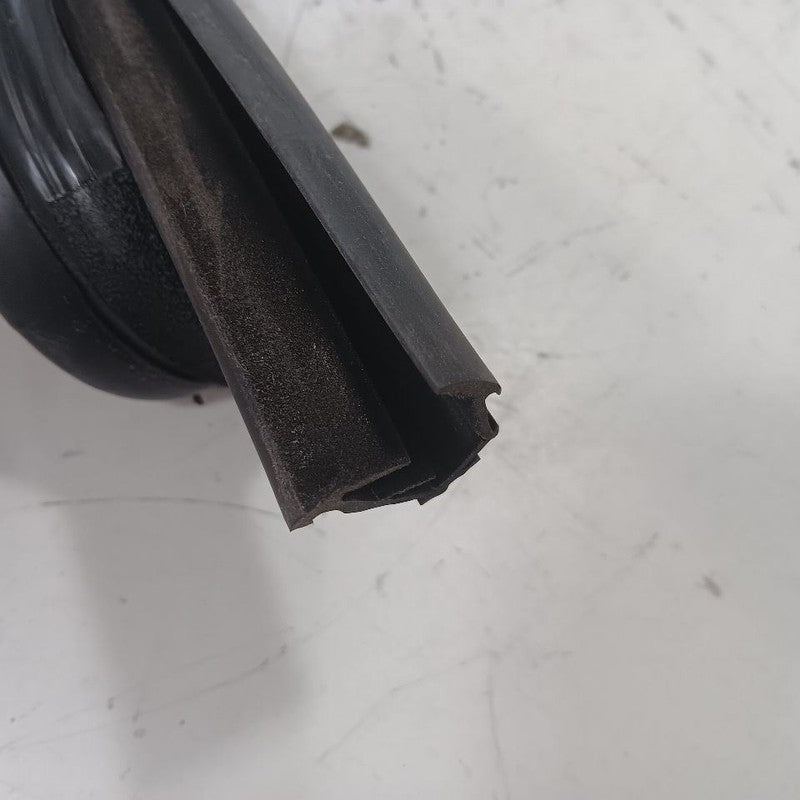 Ford Ecosport Door Glass Window Seal Rubber Right Passenger Rear Back 