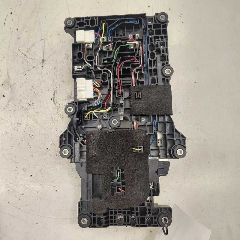 Honda Clarity Battery Relay Block {1E1005WJA011M1} 2018 2019 2020