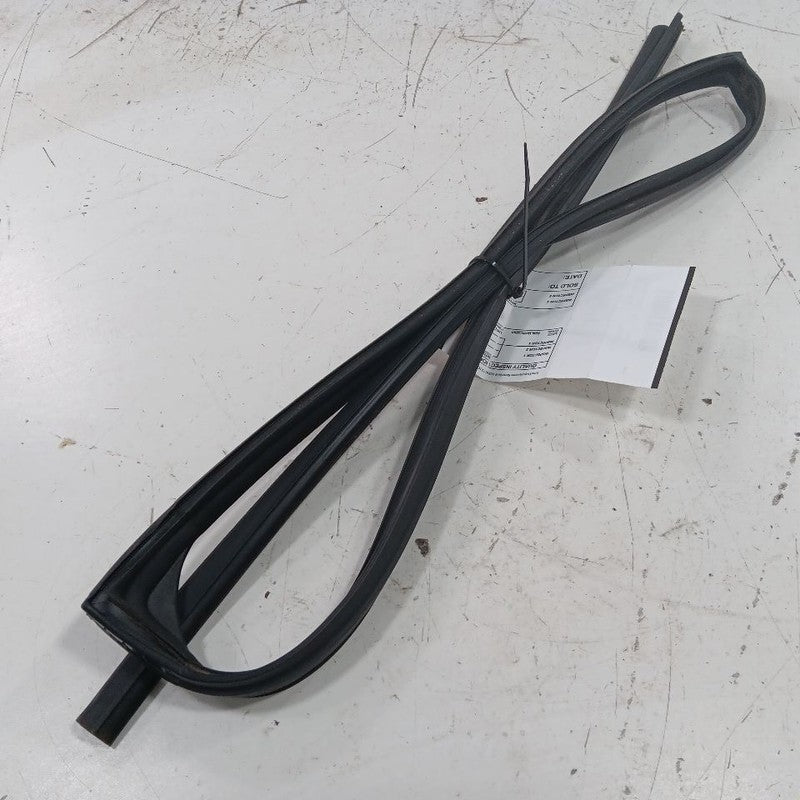 Subaru Crosstrek Door Glass Window Seal Rubber Left Driver Rear Back  