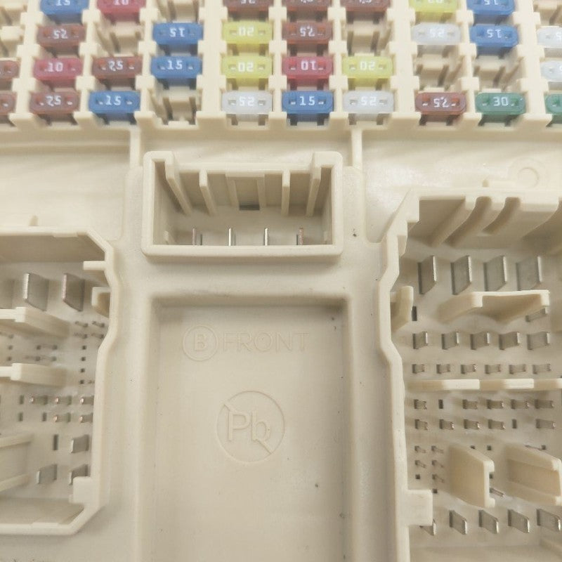 Hyundai Santa Fe Cabin Fuse Box Interior Inner Under Dash  2019 2020