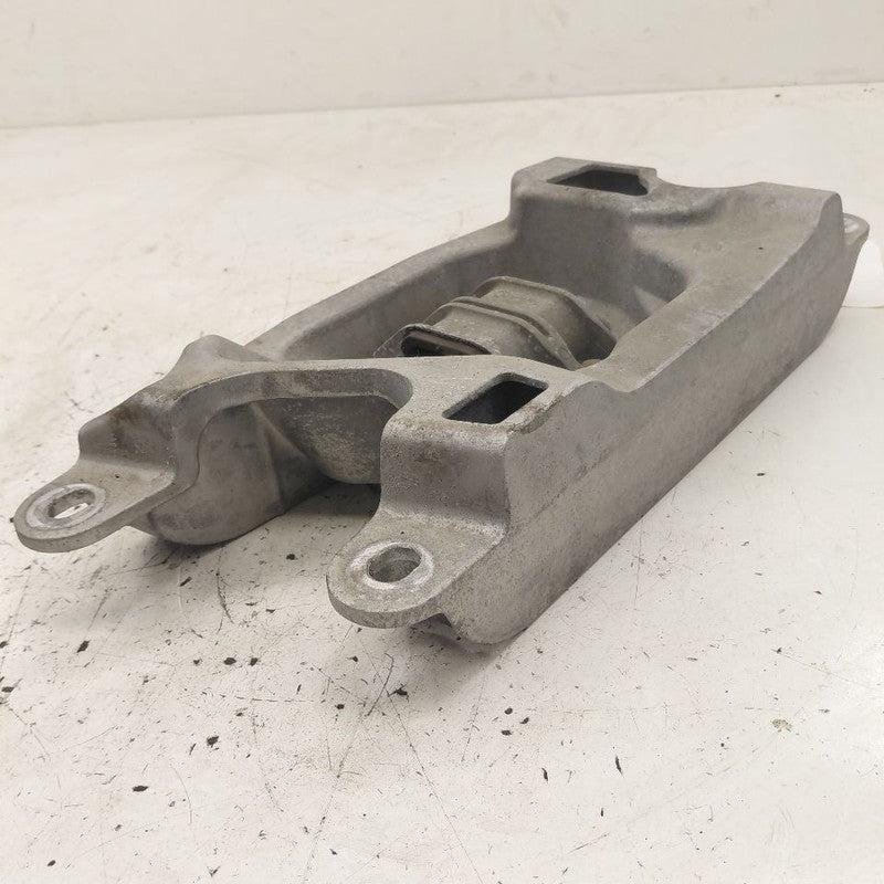 Cadillac CT6 Transmission Crossmember Support  2018 2017 2016