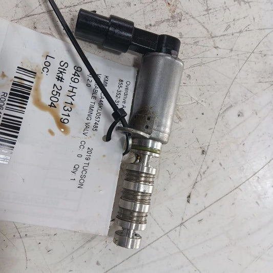 Hyundai Tucson Variable Timing Gear Oil Control Valve Solenoid Cylinder Head  20