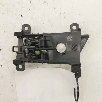 Hyundai Kona Door Handle Right Passenger Front Interior Inside  2021 2