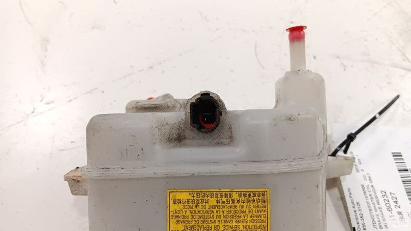 Brake Master Cylinder Resivior Prius C VIN B3 7th And 8th Digit Fits 1