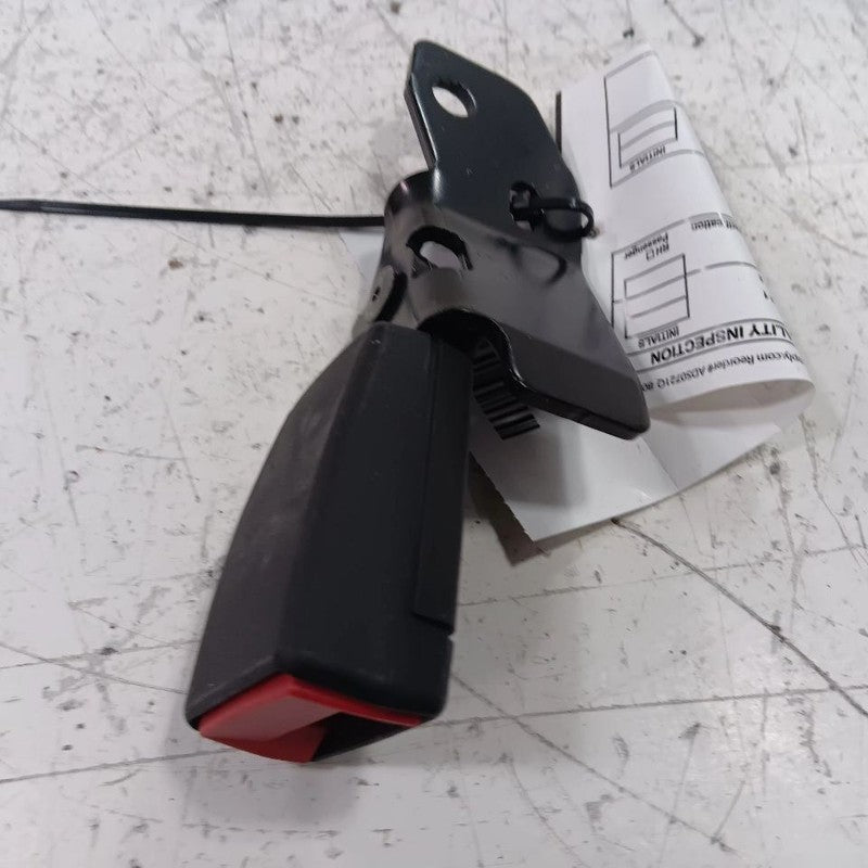 Jeep Compass Seat Belt Buckle Latch Right Passenger Rear Back  2018 2019 2020 20