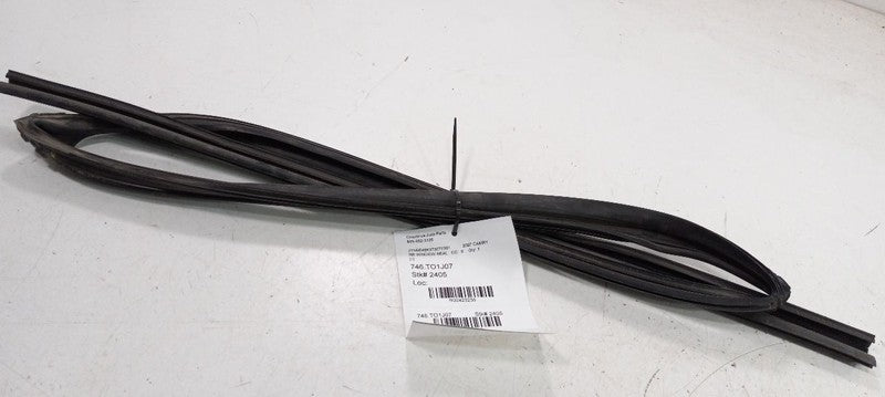 Toyota Camry Door Glass Window Seal Rubber Right Passenger Rear Back 2