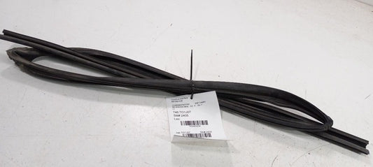 Toyota Camry Door Glass Window Seal Rubber Right Passenger Rear Back 2