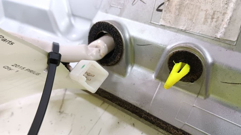 7608552916C0 Rear Spoiler Prius C VIN B3 7th And 8th Digit Fits 12-17 PRIUS