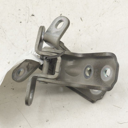 Hyundai Kona Door Hinge Set Right Front Passenger  2021 2020 2019