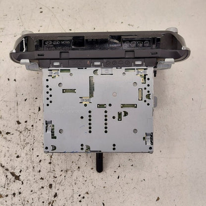 Audio Equipment Radio US Market Display and Receiver 19-20 Hyundai San