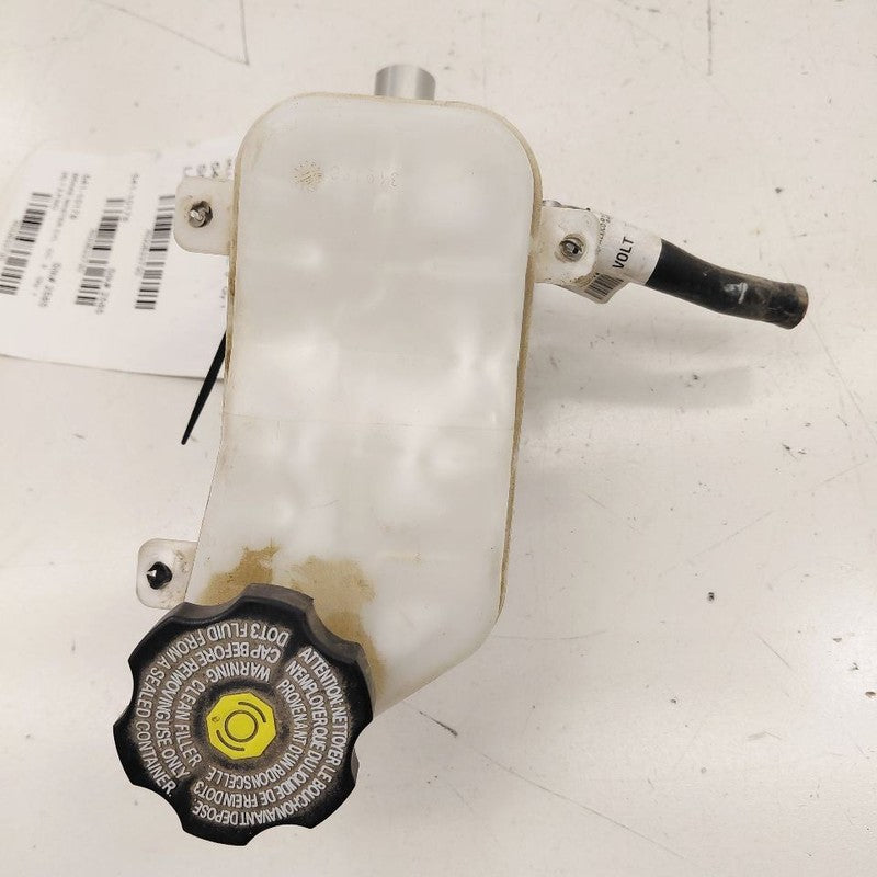 Brake Master Cylinder Fits 19 Chevy Volt OEM