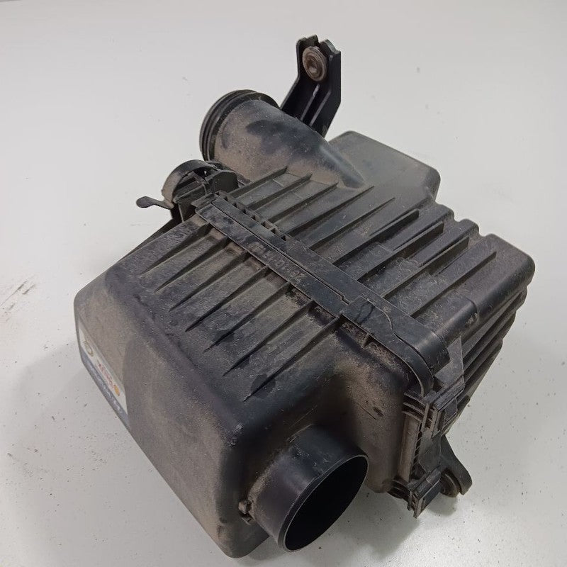 Air Cleaner Filter Box Fits 12-17 Hyundai Accent OEM