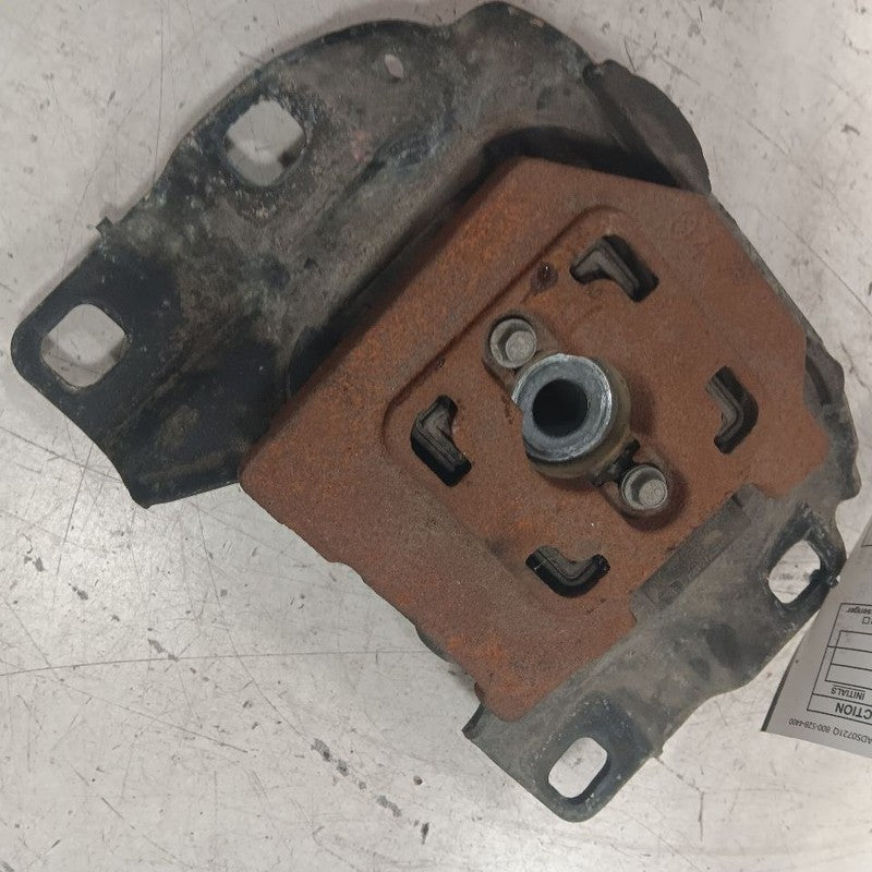 Ford Focus 2.0 Engine Motor Mount Left Driver  2018 2017 2016 2015