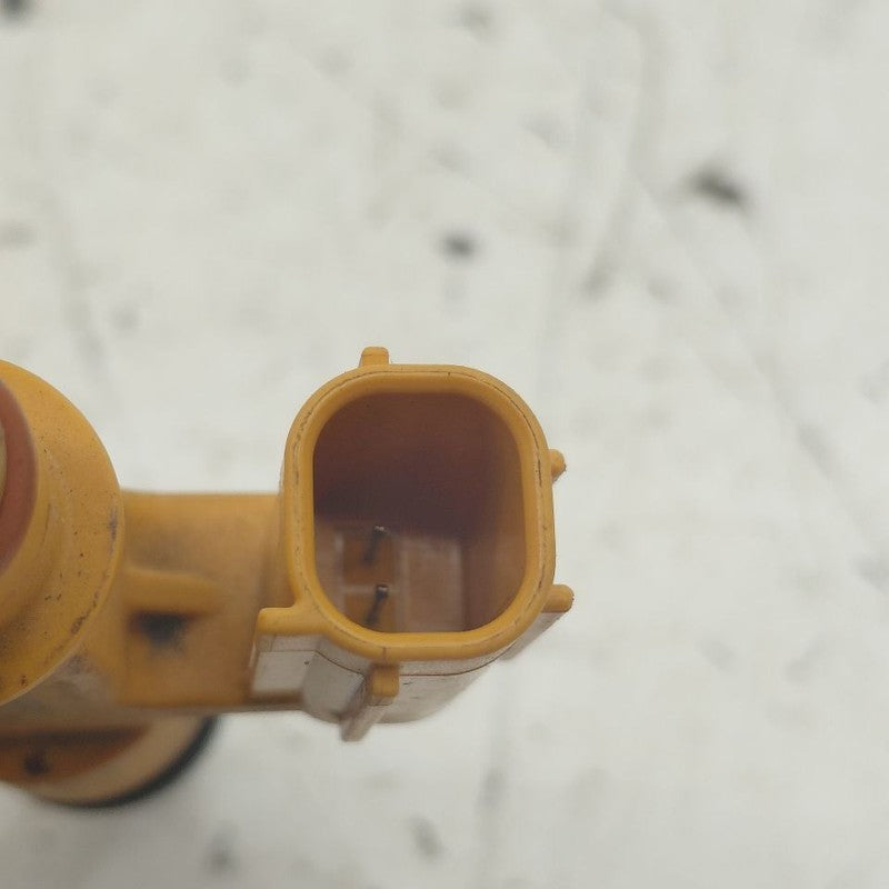 Upper Fuel Injection Injector Fits 18-21 Lexus NX300
