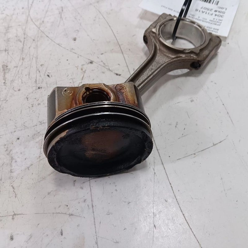 Fiat 500 1.4 Single Piston With Connecting Rod 2018 OEM