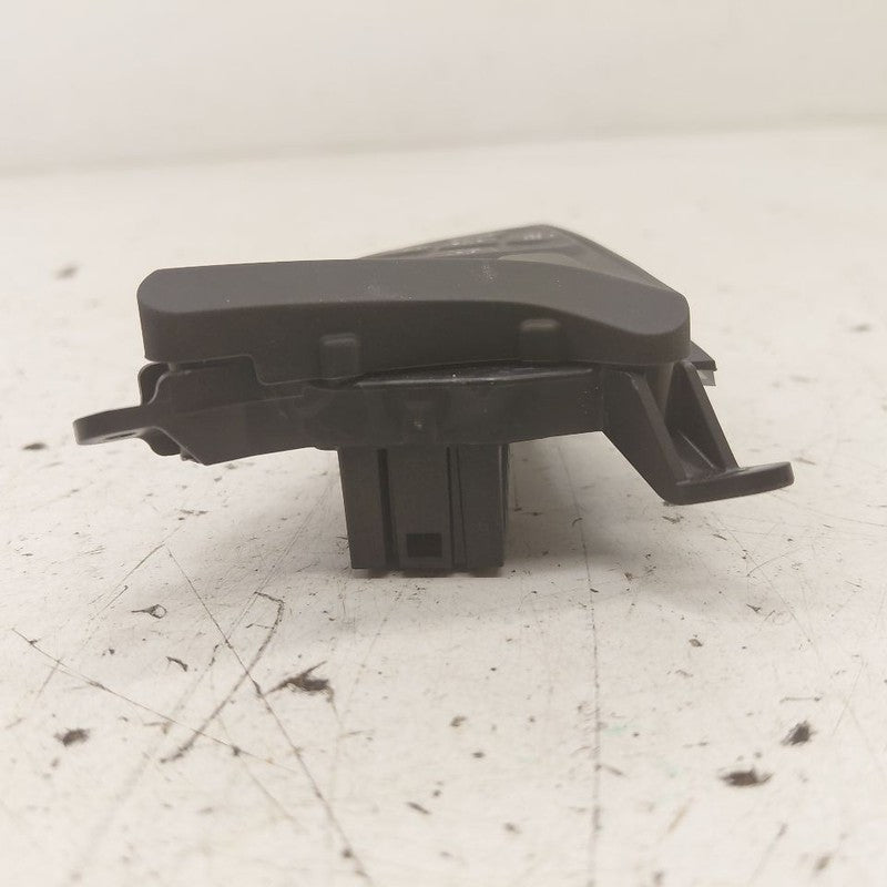 Steering Wheel Cruise Switch ID 84155535 Fits 20-25 Chevy Malibu