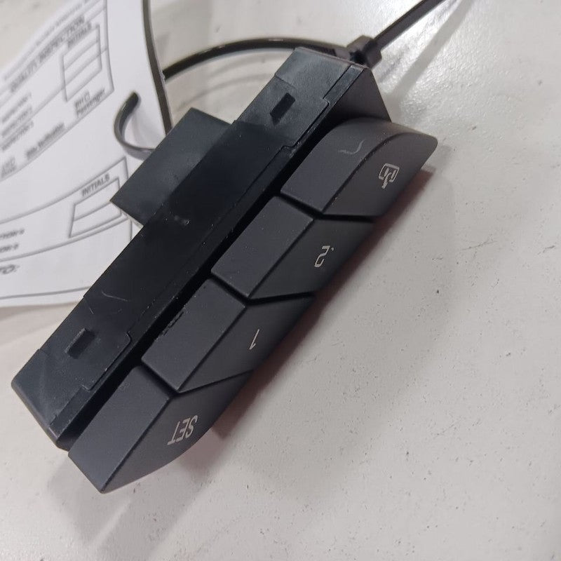 Driver Left Front Door Switch Driver's Seat Fits 16-23 Chevy Malibu OE