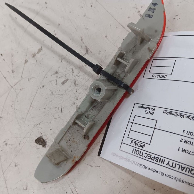 Outlander Sport Passenger Right Rear Marker Light Lamp  2022 2023 2024