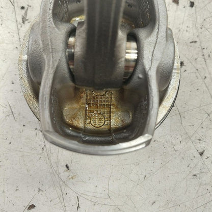 Toyota Prius Single Piston With Connecting Rod   1.8 2022 2021 2020