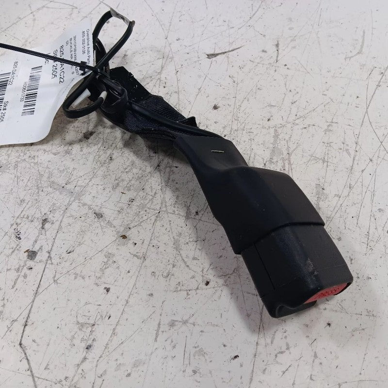 Nissan Kicks Seat Belt Buckle Latch Right Passenger Rear Back  2021 20