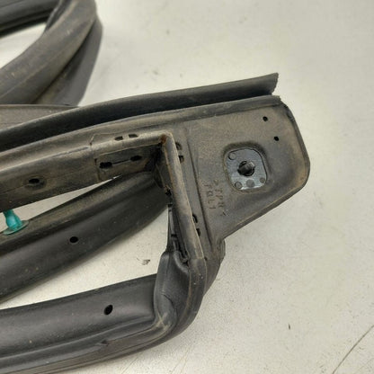 Hyundai Veloster On Door Seal Rubber Left Driver Front  2017 2016 2015