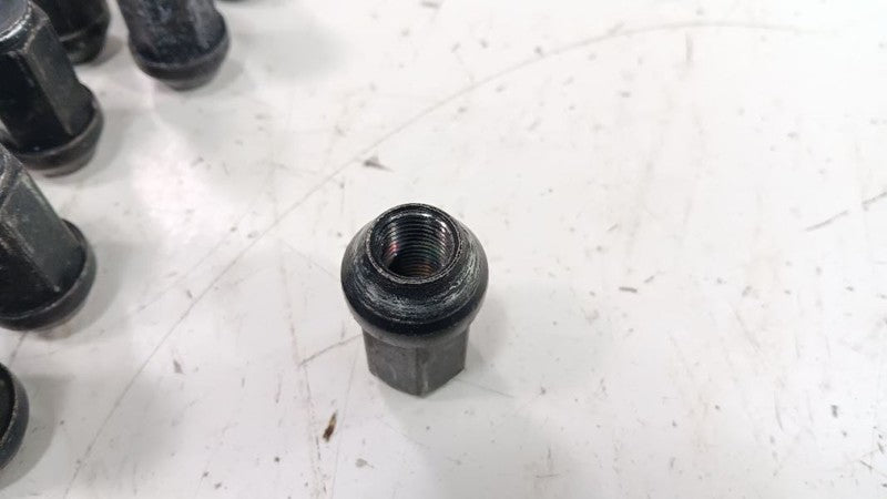 Ford Mustang Lug Nut Set 2014 2013 2012 OEM