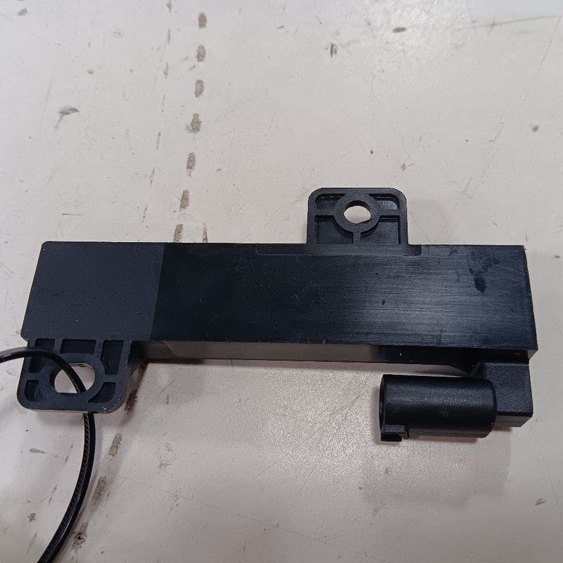 Jeep Compass Antenna Keyless Entry Module 68051315AB 2017 2018 2019 20