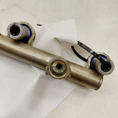 Cadillac XTS Passenger Right Fuel Rail Injection Injector Mount Bar 20