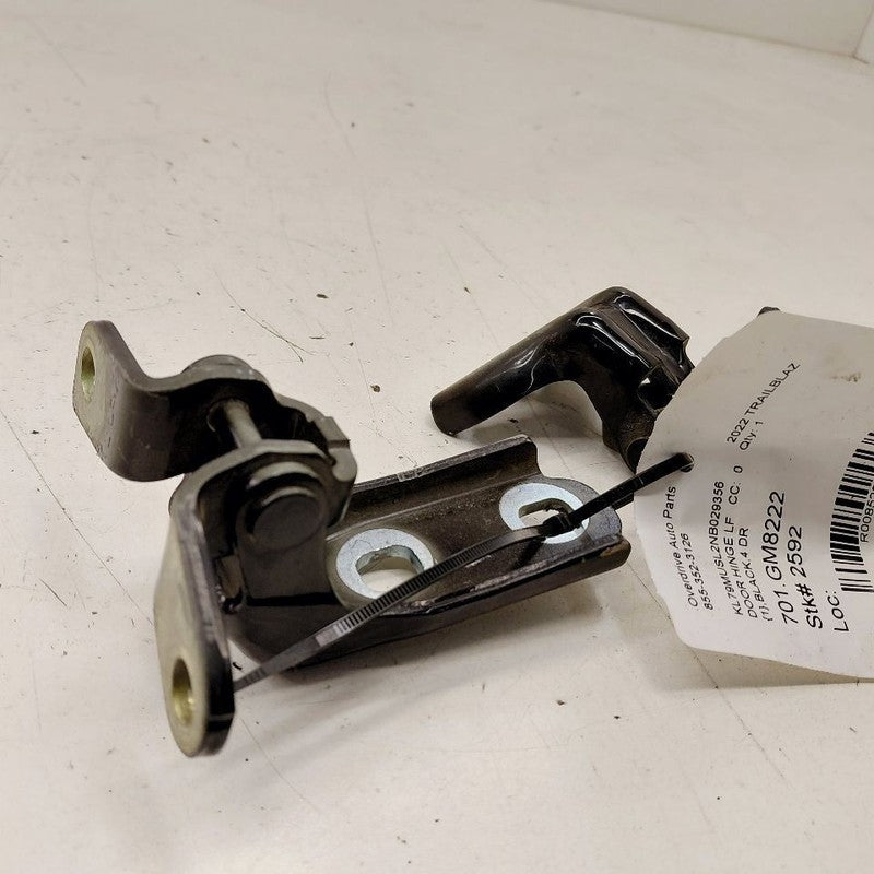 Chevy Trailblazer Door Hinge Set Left Front Driver  2023 2022 2021