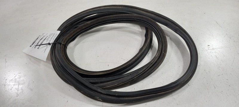 Subaru Legacy Trunk Lid Hatch Door Rear Back Rubber Seal 2010 2011 201