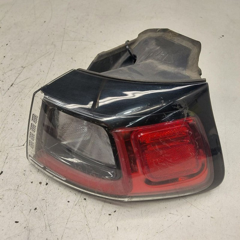 Passenger Right Tail Light Brake Lamp Quarter Panel Mounted 19-23 Jeep