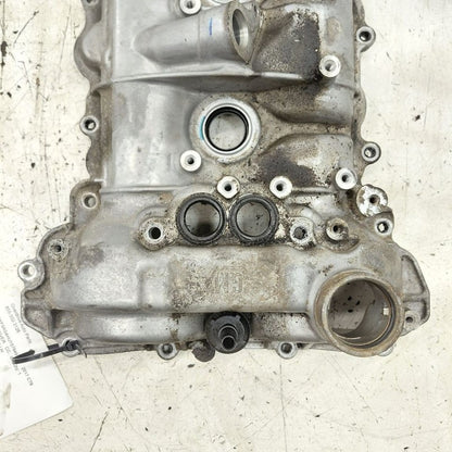 Cadillac CT6 Driver Front Engine Cylinder Head Valve Cover  3.6 2018 2