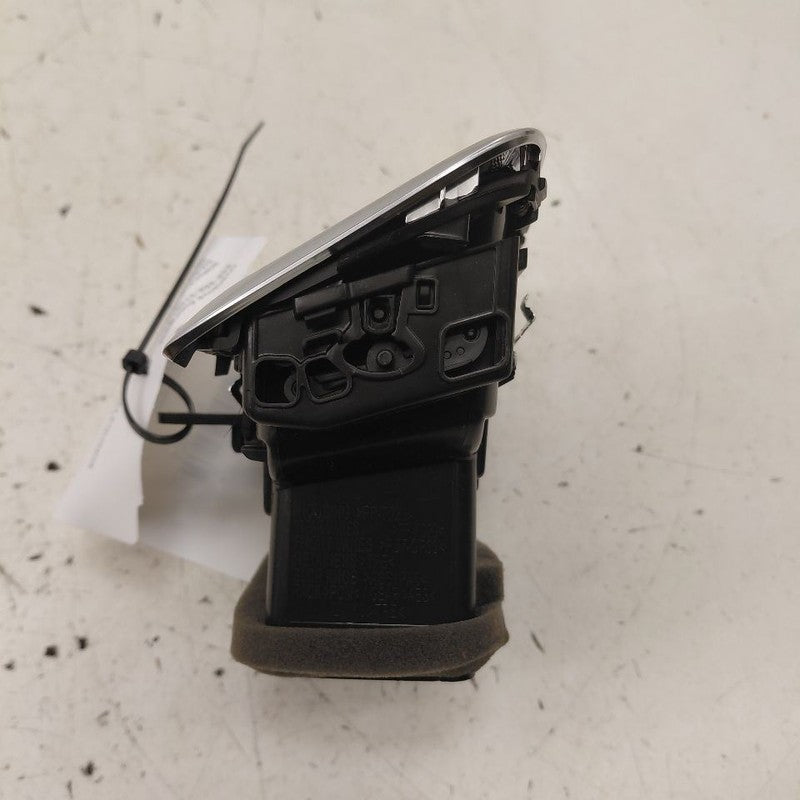 Chevy Equinox Dash Air Vent Left Driver  2024 2023 2022