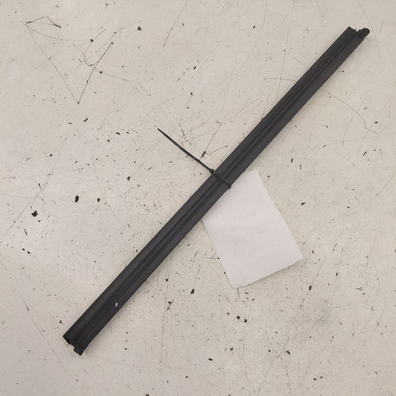 Hyundai Kona Left Rear Weather Strip Interior  2021 2020 2019