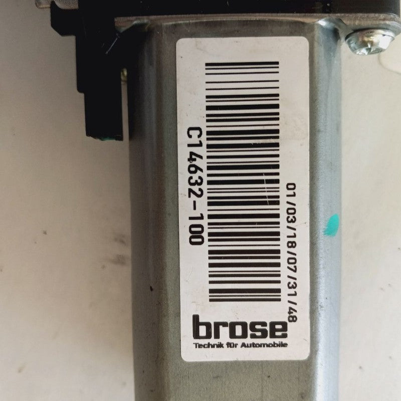 Volvo S60 Passenger Right Front Seat Adjust Motor {937252-104} 2018 20