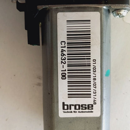 Volvo S60 Passenger Right Front Seat Adjust Motor {937252-104} 2018 20