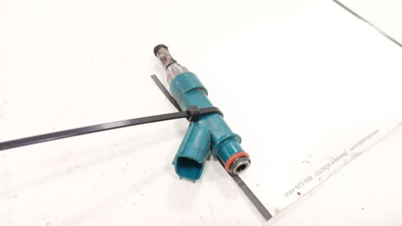 2320939196 Fuel Injection Parts Fuel Injector Prius V VIN Eu Fits 11-18 PRIUS