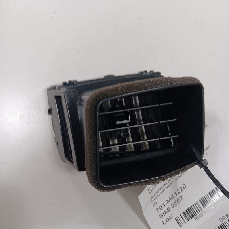 Mitsubishi Outlander Sport Dash Air Vent Center Middle  2020 2021 2022 2023