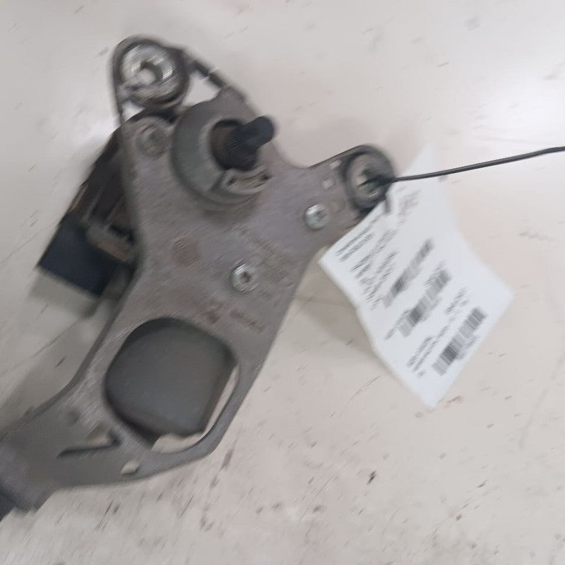 Driver Left Windshield Wiper Motor Fits 17-18 Ford Focus OEM