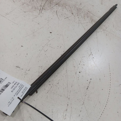Toyota Corolla Door Glass Window Weather Strip Trim Front Right Passenger  2019 