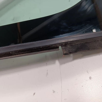 Fiat 500 Passenger Right Front Door Vent Window Glass 2018 OEM
