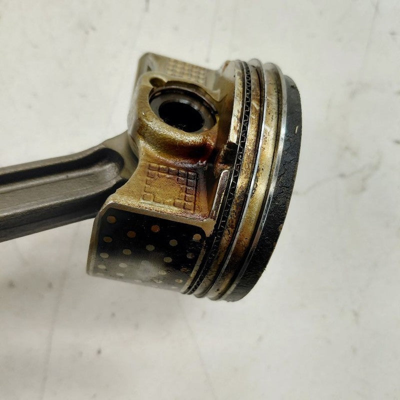 Honda CR-V Single Piston With Connecting Rod   1.5 2017 2018 2019